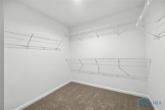 153 Bentley Drive, Perrysburg, OH 43551