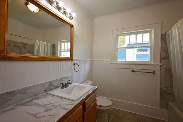 2505 Lipscomb Street, Fort Worth, TX 76110