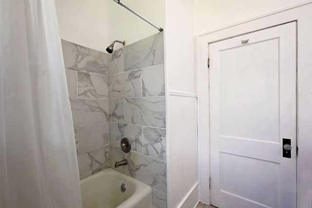 2505 Lipscomb Street, Fort Worth, TX 76110