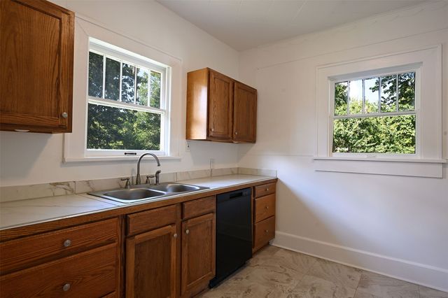 2505 Lipscomb Street, Fort Worth, TX 76110
