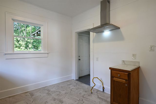 2505 Lipscomb Street, Fort Worth, TX 76110