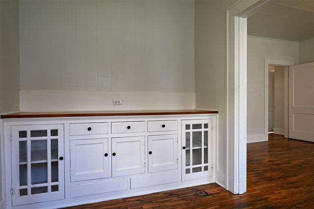 2505 Lipscomb Street, Fort Worth, TX 76110