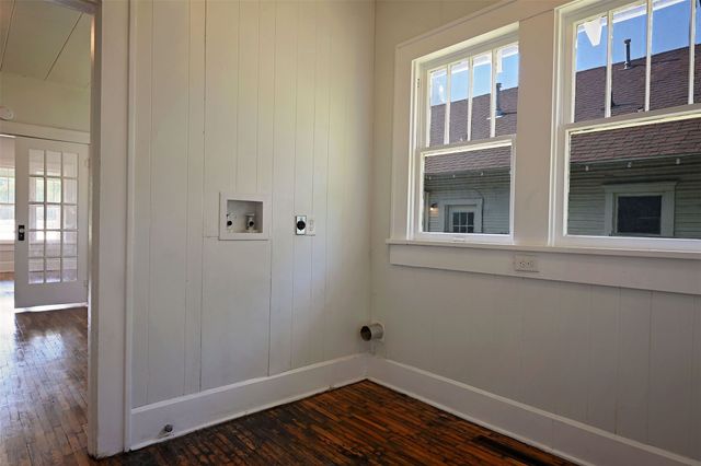 2505 Lipscomb Street, Fort Worth, TX 76110