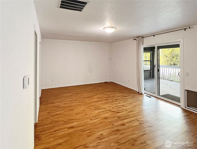 10701 Glenwood Drive SW, Lakewood, WA 98498