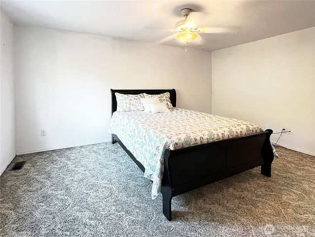 10701 Glenwood Drive SW, Lakewood, WA 98498