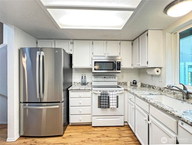 10701 Glenwood Drive SW, Lakewood, WA 98498