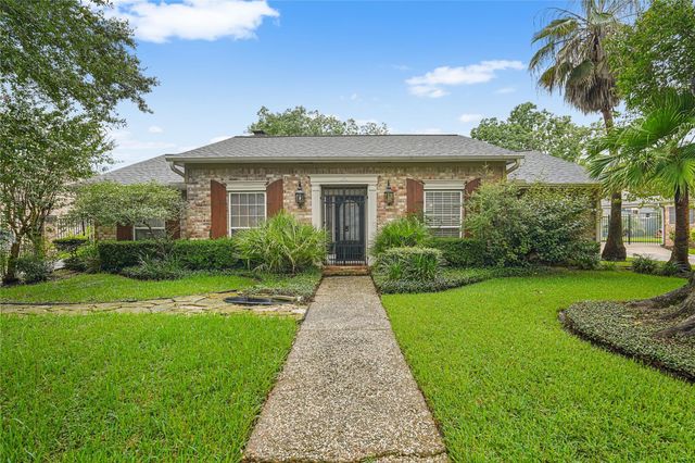 2026 Briargreen Drive, Houston, TX 77077
