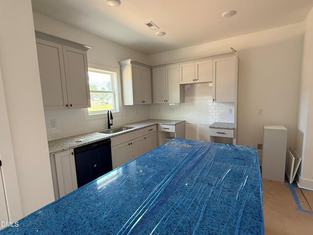 16 Loganberry Avenue, Bunnlevel, NC 28323