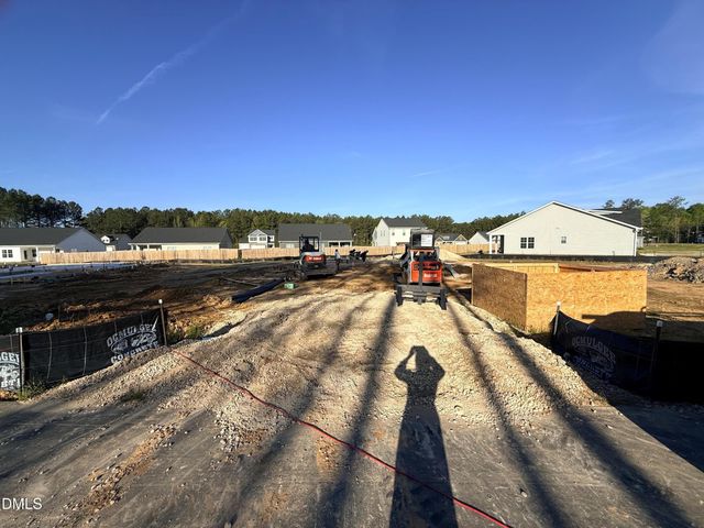 16 Loganberry Avenue, Bunnlevel, NC 28323