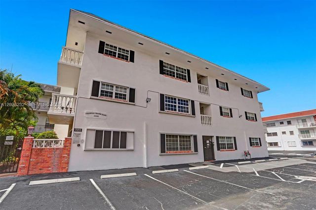 2500 NE 9th Street 111, Fort Lauderdale, FL 33304