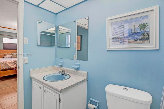2500 NE 9th Street 111, Fort Lauderdale, FL 33304