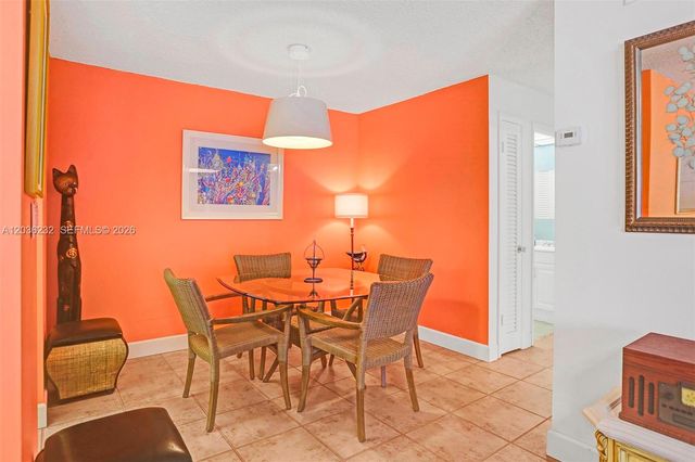 2500 NE 9th Street 111, Fort Lauderdale, FL 33304