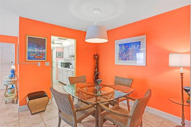 2500 NE 9th Street 111, Fort Lauderdale, FL 33304