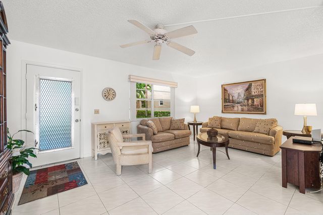 154 Piedmont D, Delray Beach, FL 33484