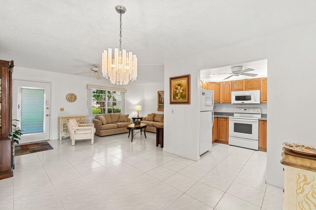 154 Piedmont D, Delray Beach, FL 33484