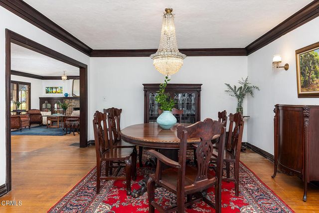 1045 New York Drive, Altadena, CA 91001