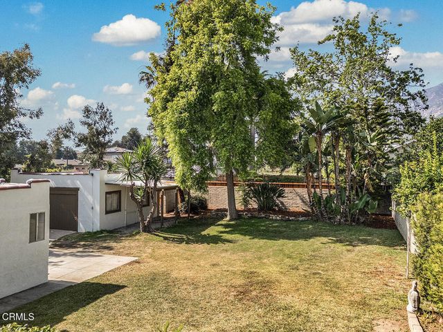1045 New York Drive, Altadena, CA 91001