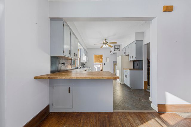 112 5th Street SE, Montgomery, MN 56069