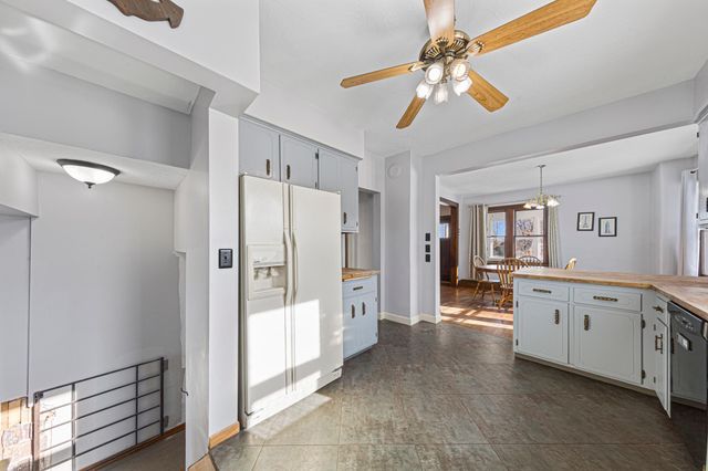 112 5th Street SE, Montgomery, MN 56069