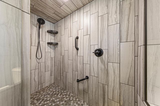 112 5th Street SE, Montgomery, MN 56069