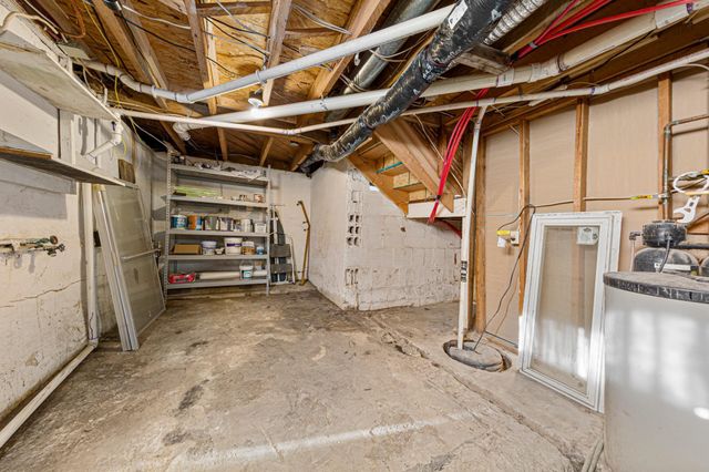 112 5th Street SE, Montgomery, MN 56069