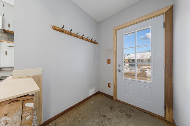 112 5th Street SE, Montgomery, MN 56069