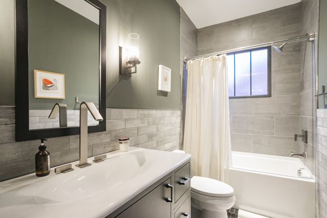 1620 Ordway Pl, Nashville, TN 37206