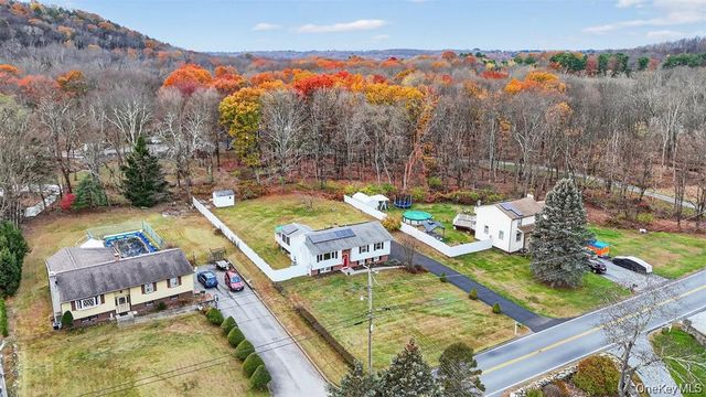 91 Velie Road, Lagrangeville, NY 12540