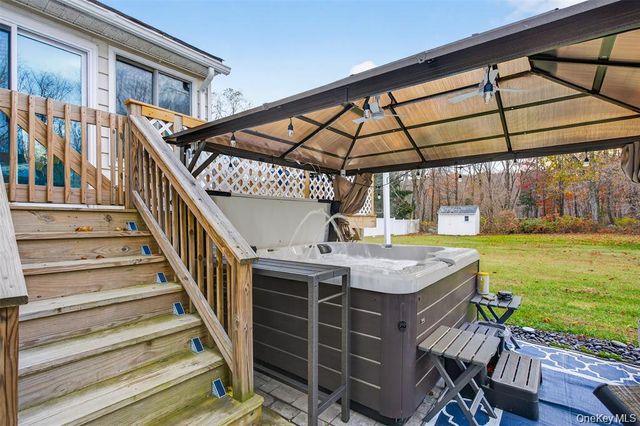 91 Velie Road, Lagrangeville, NY 12540