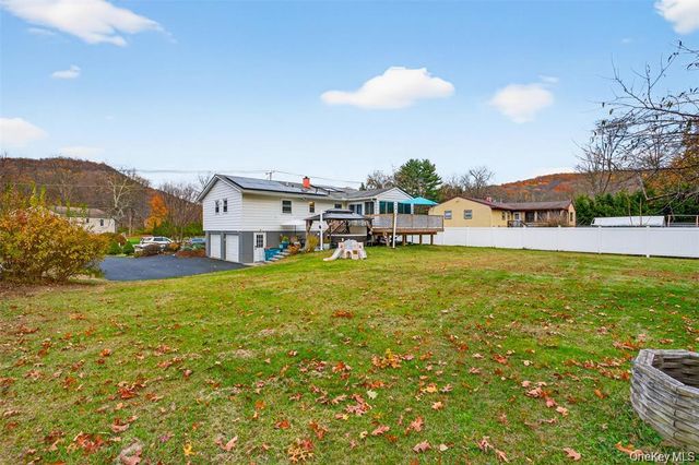 91 Velie Road, Lagrangeville, NY 12540