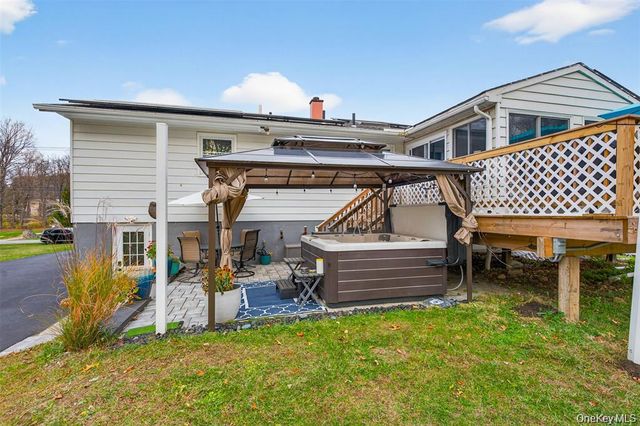 91 Velie Road, Lagrangeville, NY 12540