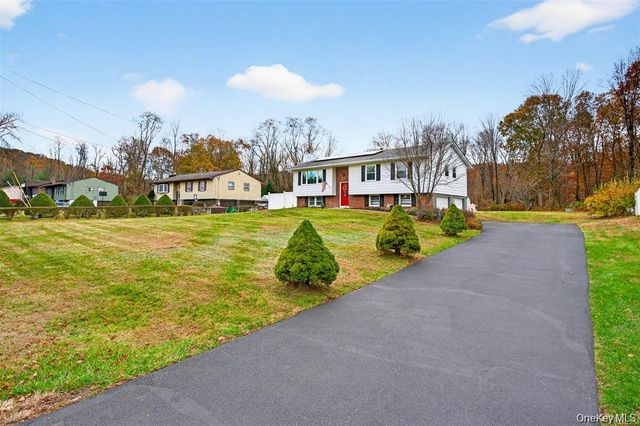 91 Velie Road, Lagrangeville, NY 12540