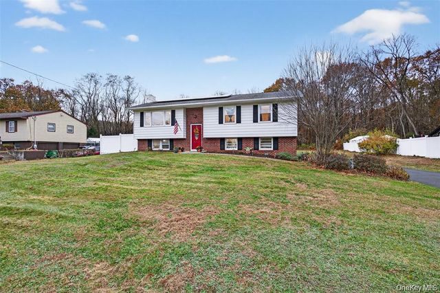 91 Velie Road, Lagrangeville, NY 12540