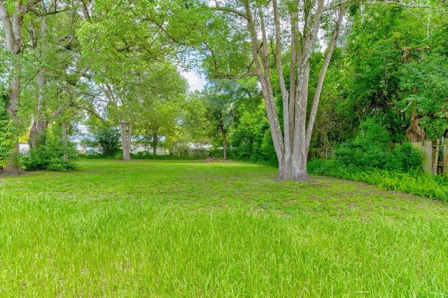543 N THORPE AVENUE, Orange City, FL 32763