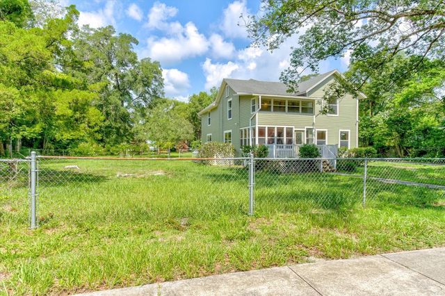 543 N THORPE AVENUE, Orange City, FL 32763