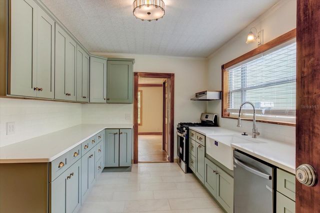 543 N THORPE AVENUE, Orange City, FL 32763