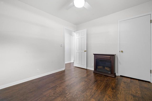 S67W13820 Hardwicke PLACE, Muskego, WI 53150