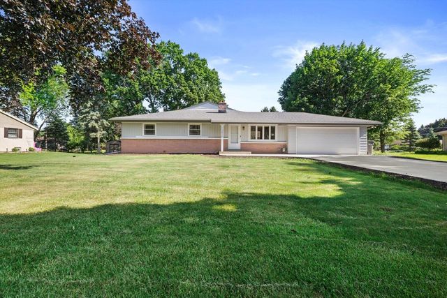 S67W13820 Hardwicke PLACE, Muskego, WI 53150