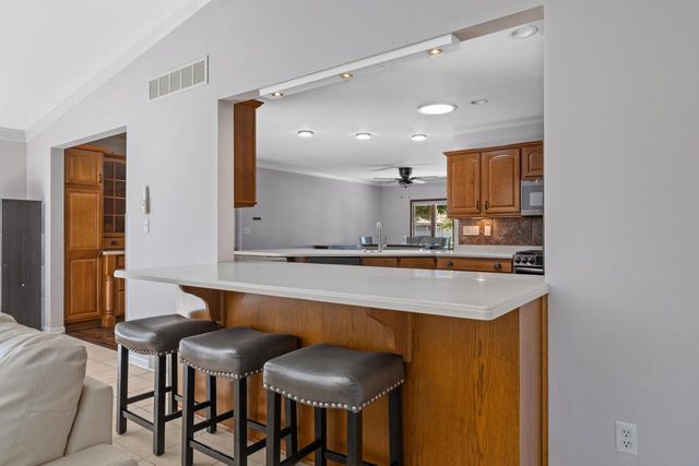 S67W13820 Hardwicke PLACE, Muskego, WI 53150