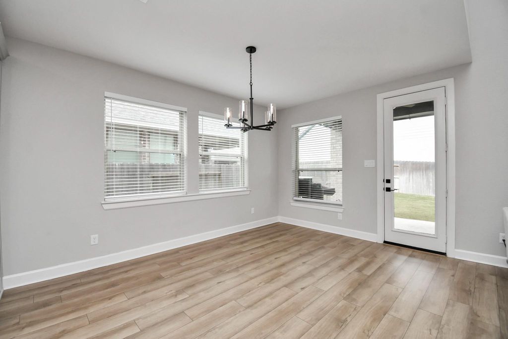 Image 17 of property listing at 2006 Ruby Creek Court, Richmond, TX 77469