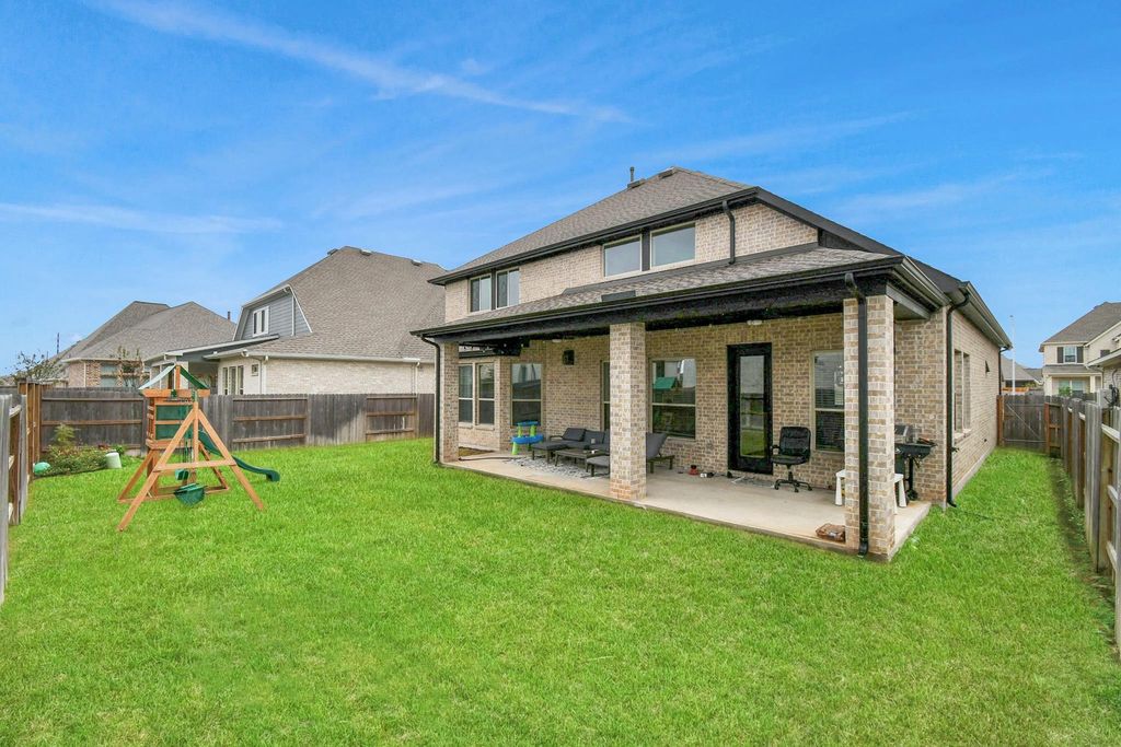 Image 41 of property listing at 2006 Ruby Creek Court, Richmond, TX 77469