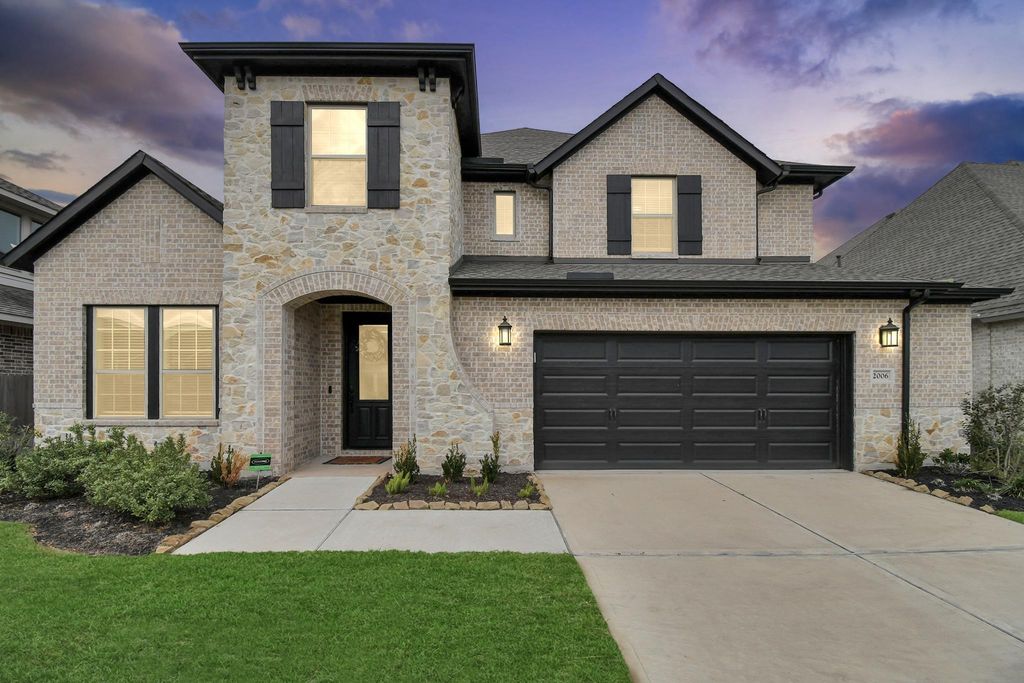 Image 5 of property listing at 2006 Ruby Creek Court, Richmond, TX 77469