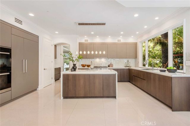 1756 Clear View Drive, Beverly Hills, CA 90210