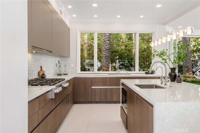 1756 Clear View Drive, Beverly Hills, CA 90210