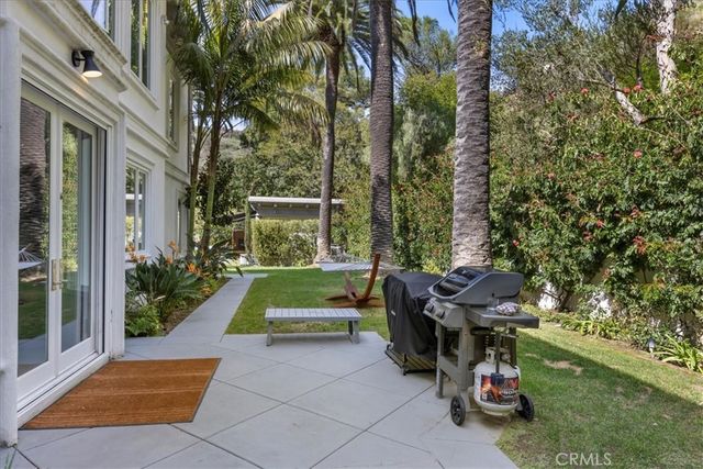 1756 Clear View Drive, Beverly Hills, CA 90210