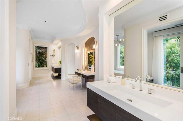 1756 Clear View Drive, Beverly Hills, CA 90210