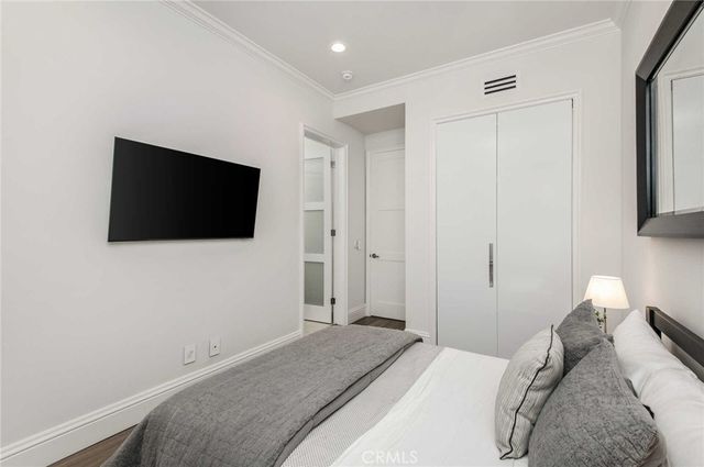 1756 Clear View Drive, Beverly Hills, CA 90210