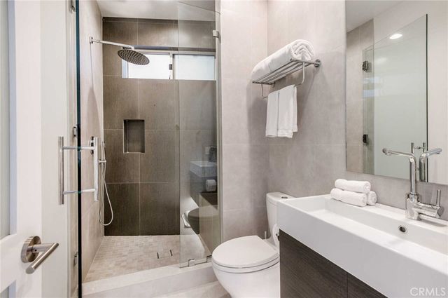 1756 Clear View Drive, Beverly Hills, CA 90210