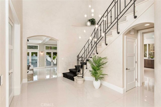 1756 Clear View Drive, Beverly Hills, CA 90210