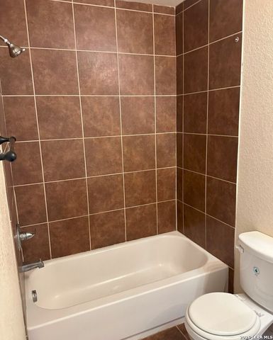 16819 Dancing Ava Unit 1, Selma, TX 78154